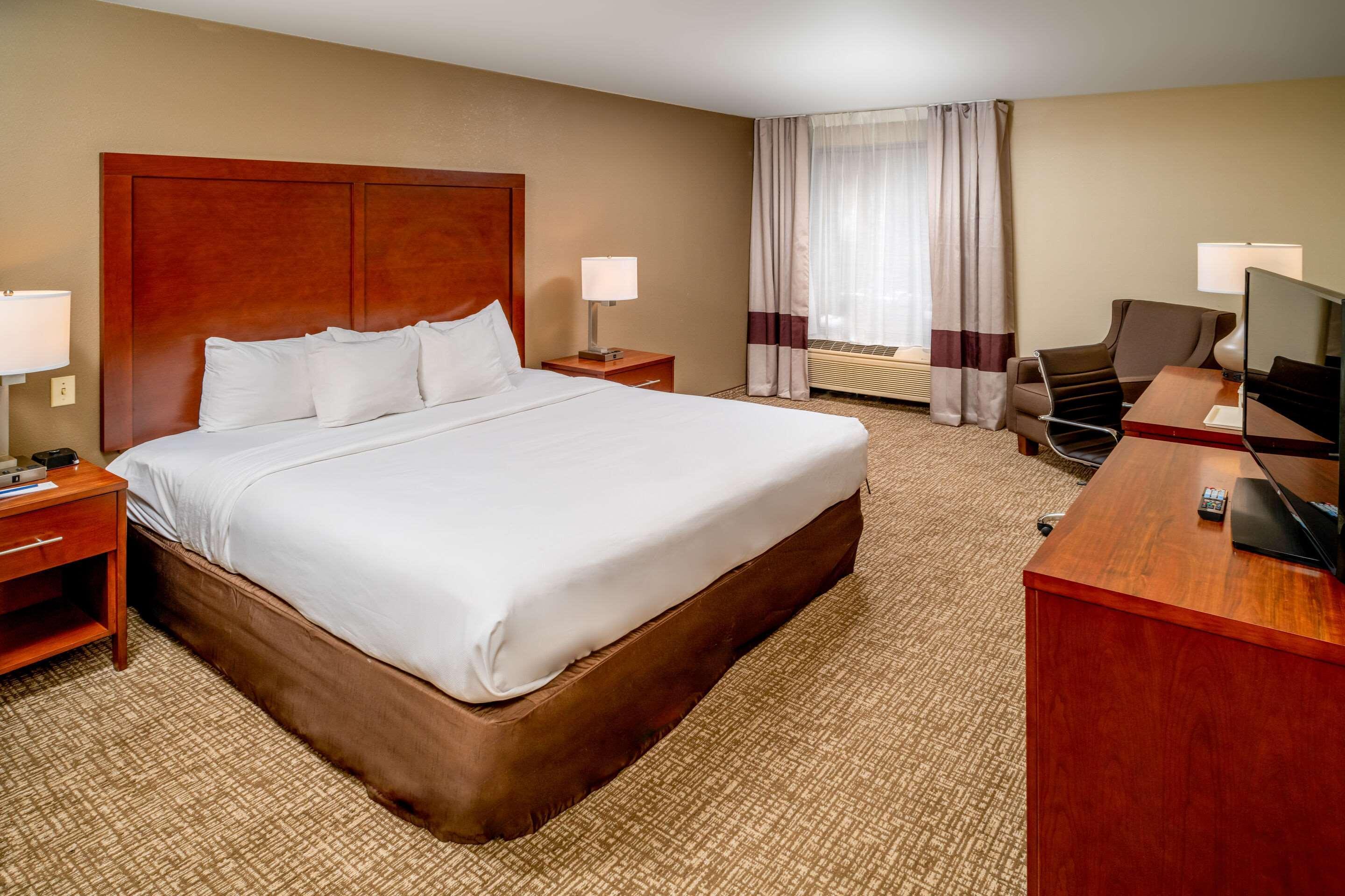 Hotel Comfort & 3*