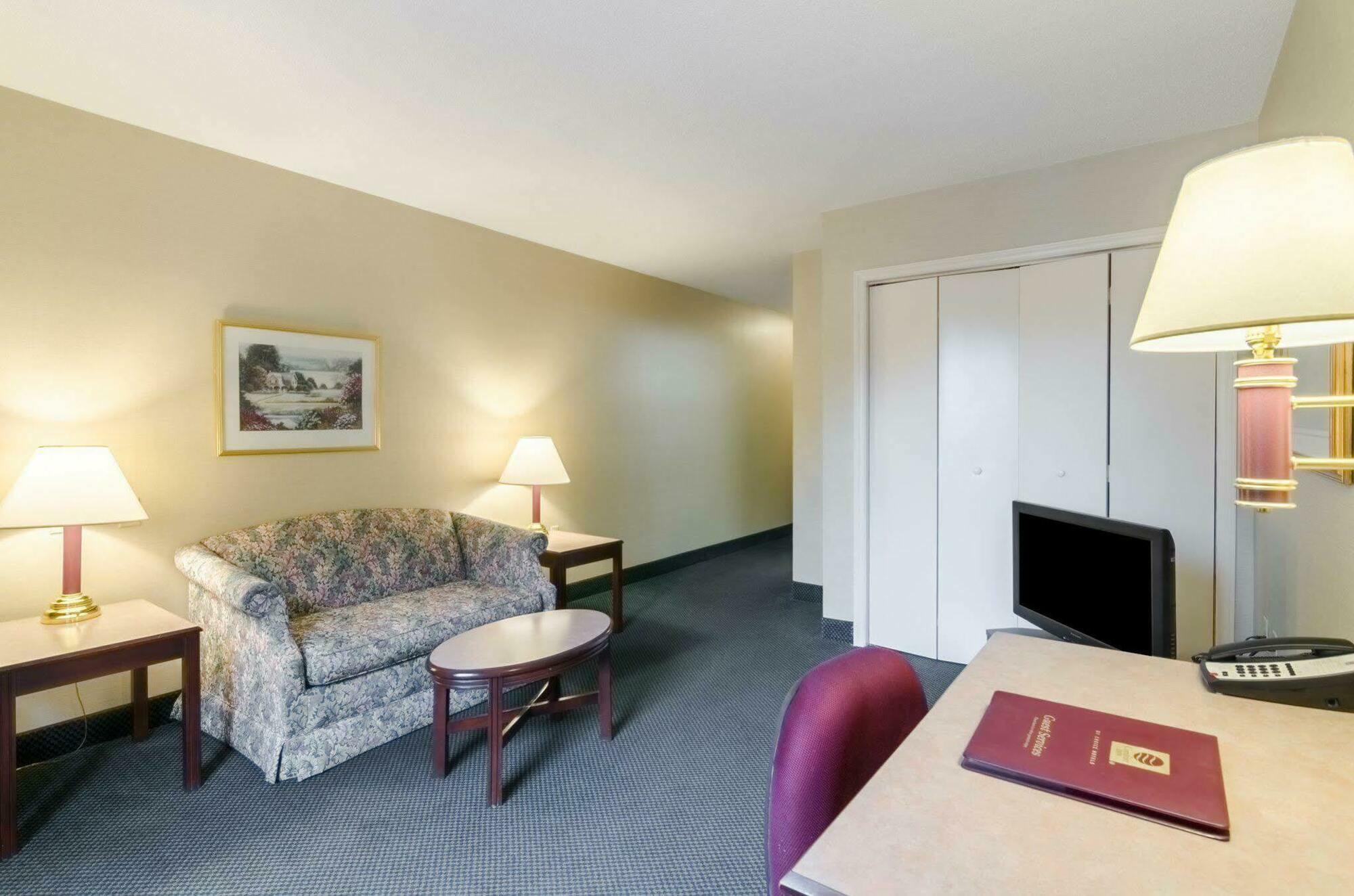 Hotel Comfort & 3*